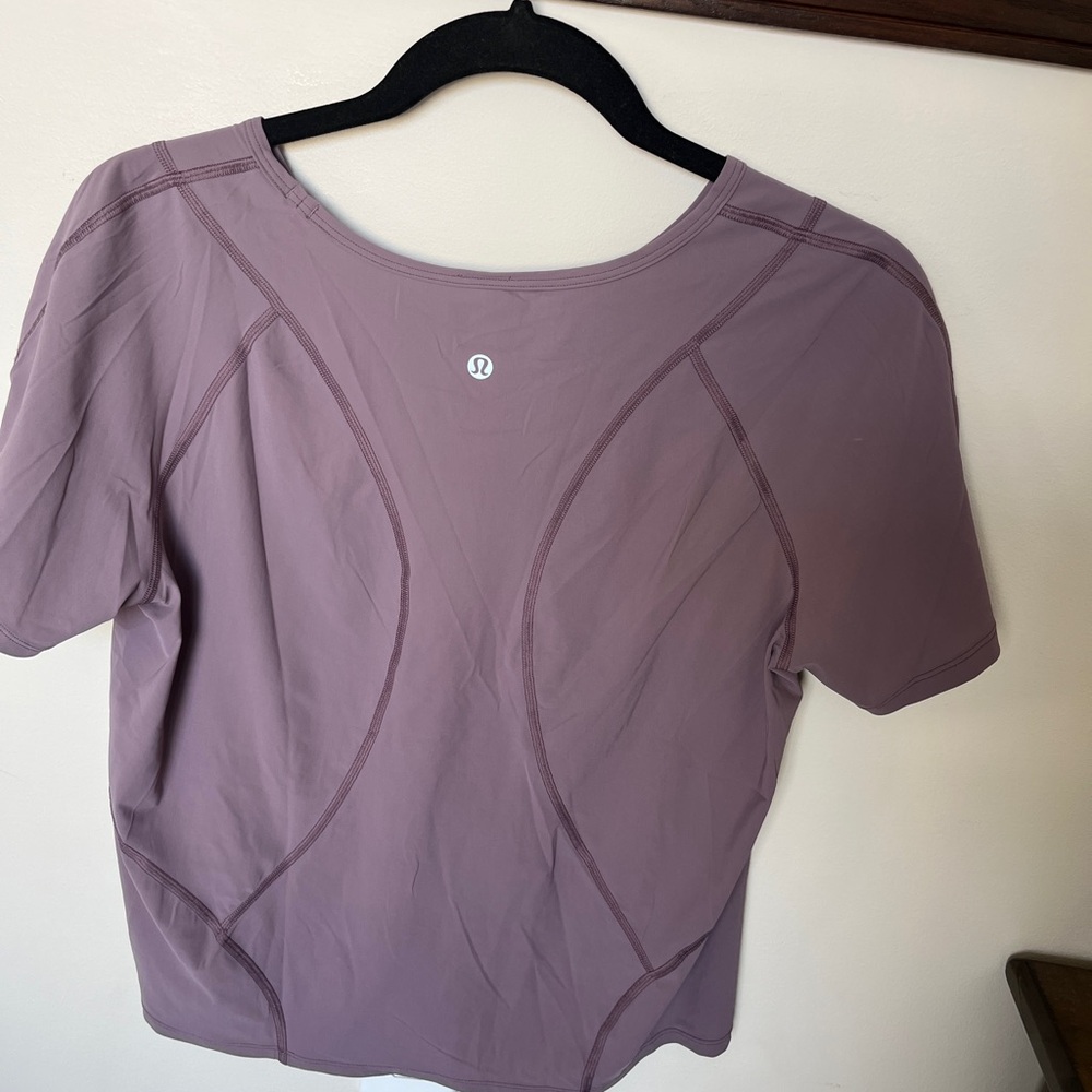 Lululemon Mauve workout top - Picture 2 of 2